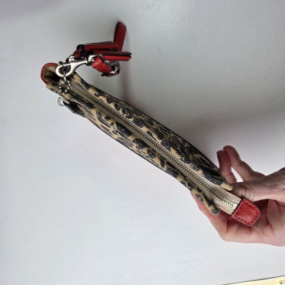 Coach Wristlet Ocelot Cheetah Print And  Carnelian Leather, Unique Tag Tassel - Picture 9 of 9